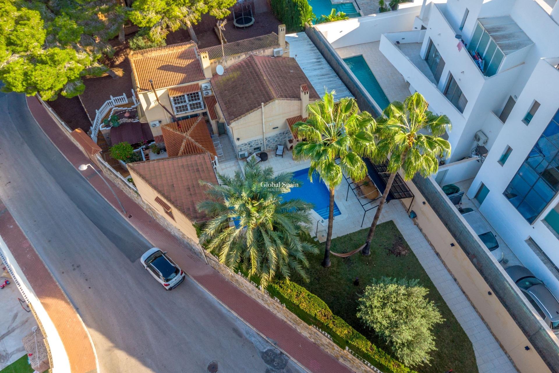 Wiederverkauf - VILLA -
TORREVIEJA - LOS BALCONES - LOS ALTOS