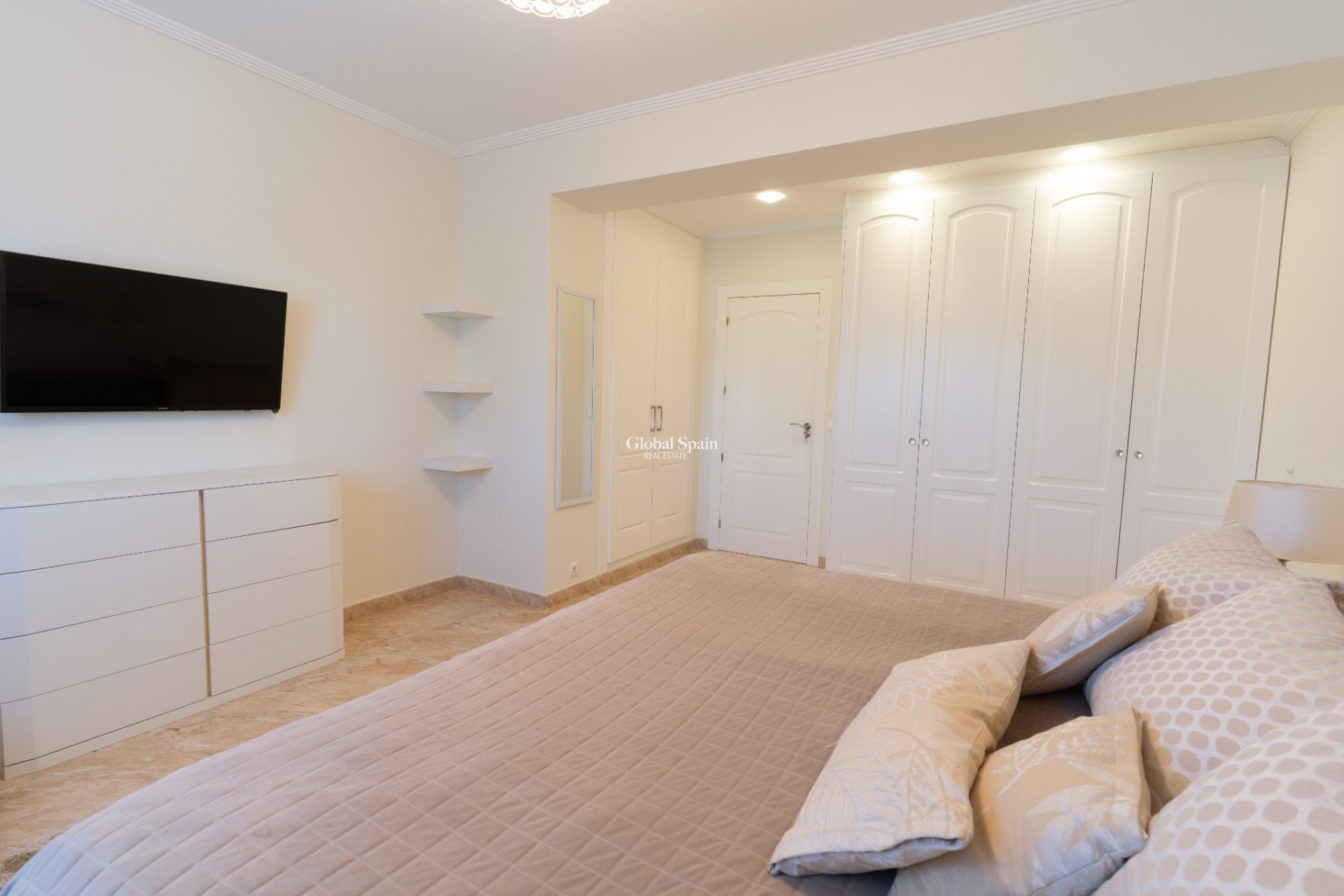 Wiederverkauf - VILLA -
TORREVIEJA - LOS BALCONES - LOS ALTOS