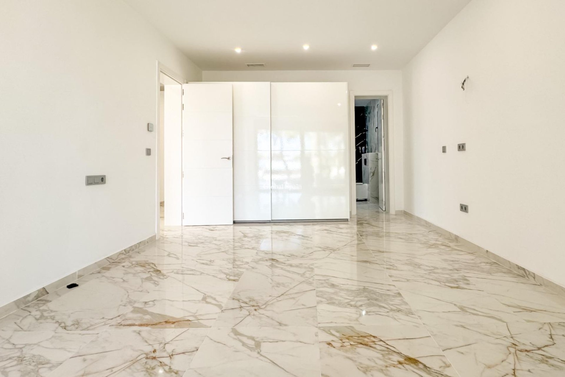 Wiederverkauf - VILLA -
TORREVIEJA - LOS BALCONES - LOS ALTOS