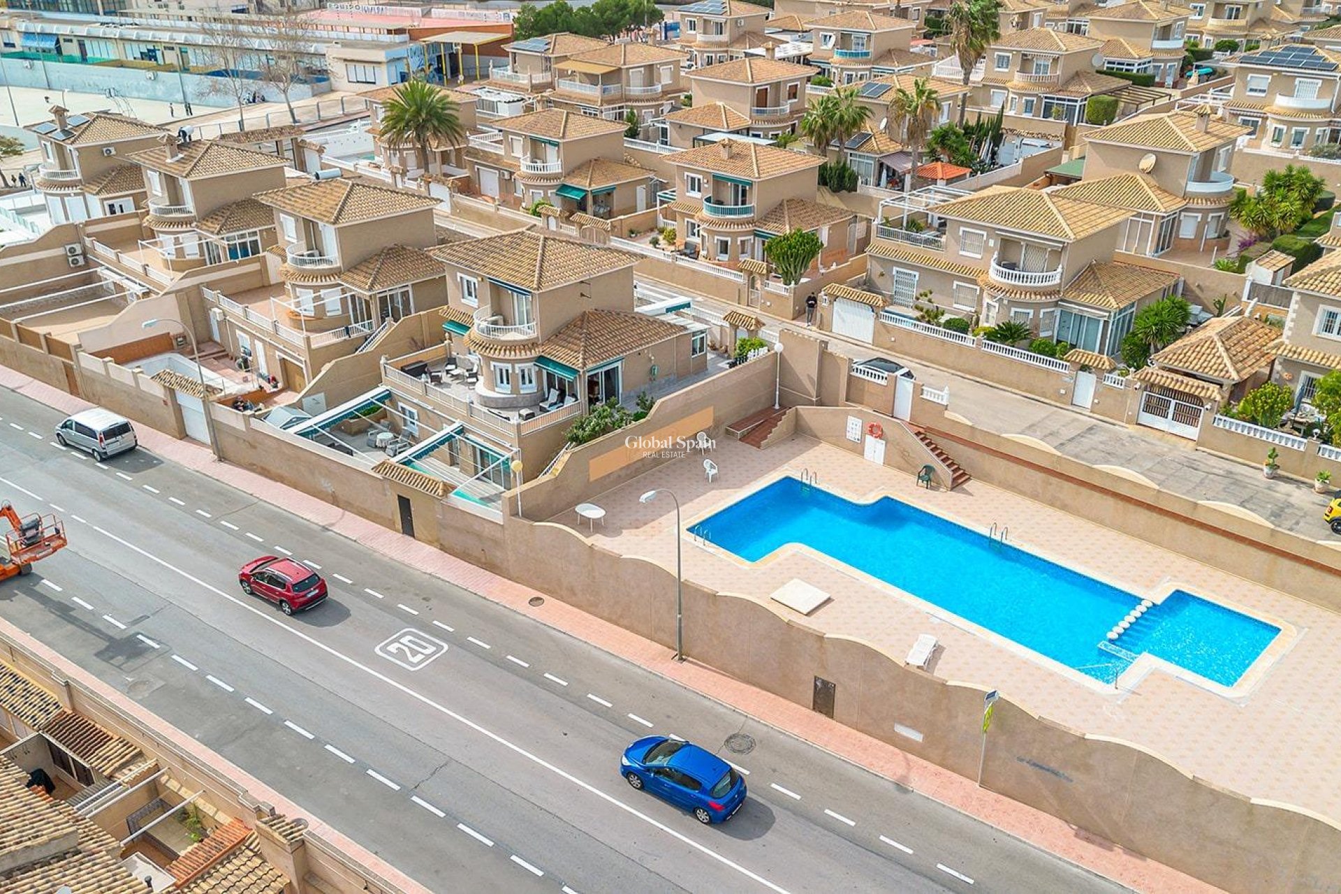 Wiederverkauf - VILLA -
TORREVIEJA - LOS BALCONES - LOS ALTOS