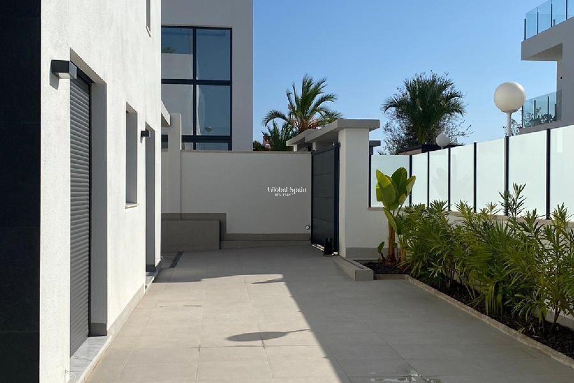 Wiederverkauf - VILLA -
TORREVIEJA - LOS BALCONES - LOS ALTOS