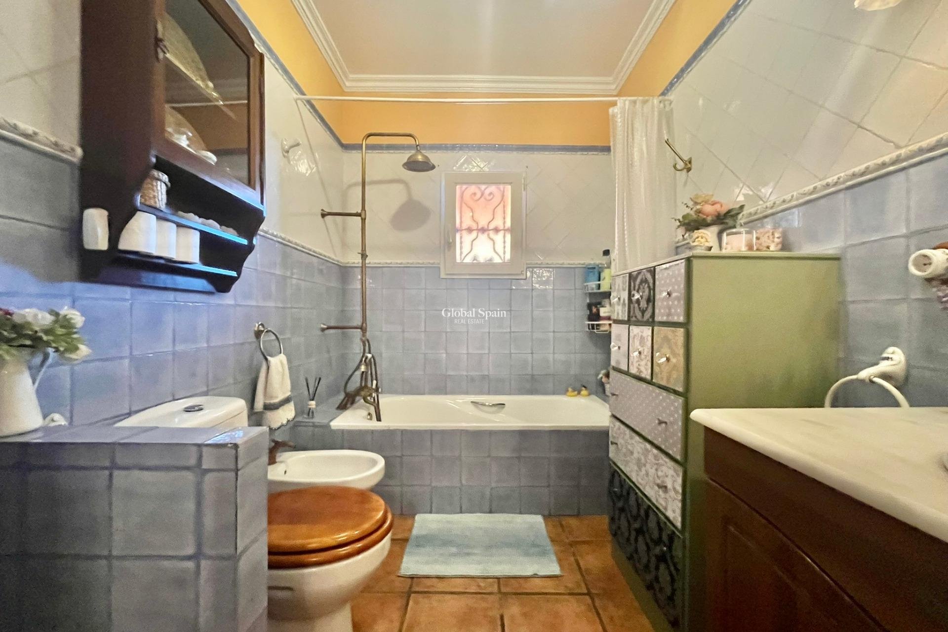 Wiederverkauf - VILLA -
TORREVIEJA - LOS BALCONES - LOS ALTOS