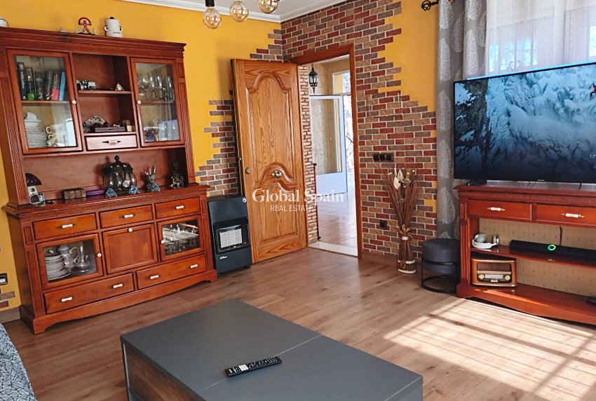 Wiederverkauf - VILLA -
TORREVIEJA - LOS BALCONES - LOS ALTOS