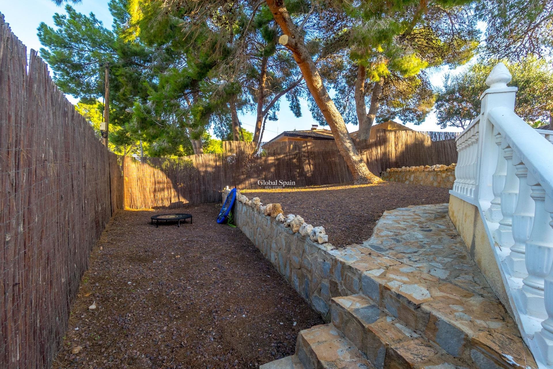 Wiederverkauf - VILLA -
TORREVIEJA - LOS BALCONES - LOS ALTOS
