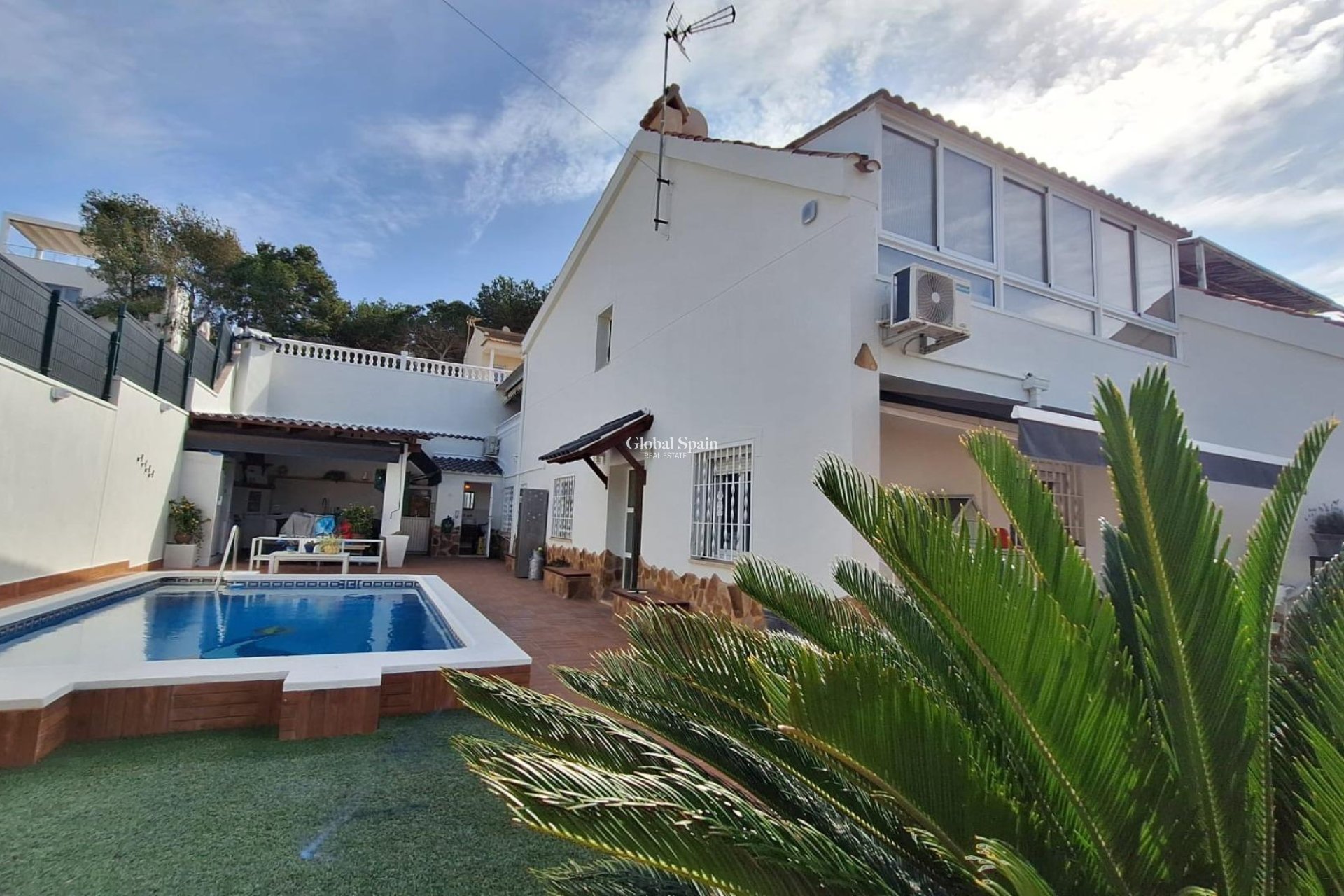 Wiederverkauf - VILLA -
TORREVIEJA - LOS BALCONES - LOS ALTOS