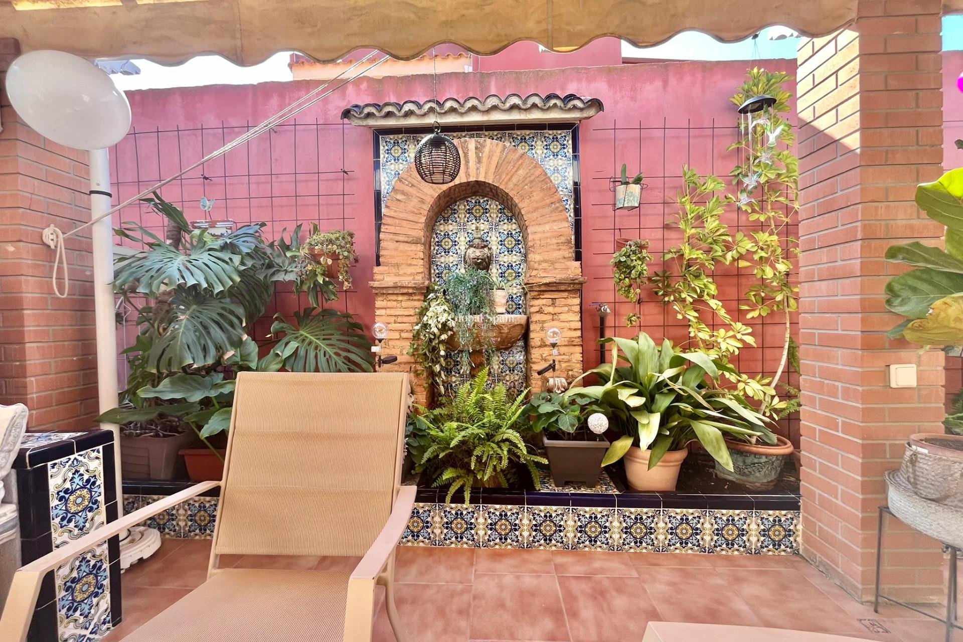 Wiederverkauf - VILLA -
TORREVIEJA - LOS BALCONES - LOS ALTOS