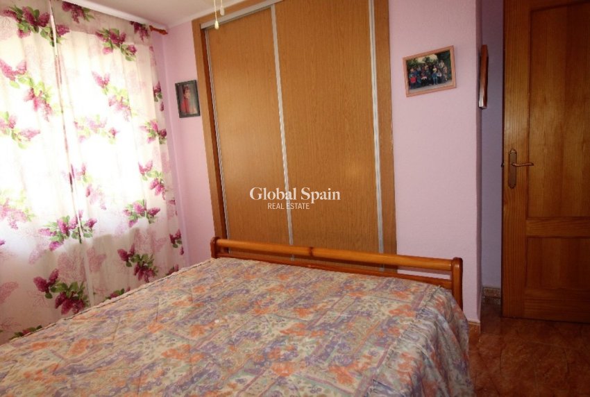 Wiederverkauf - VILLA -
TORREVIEJA - LOS BALCONES - LOS ALTOS