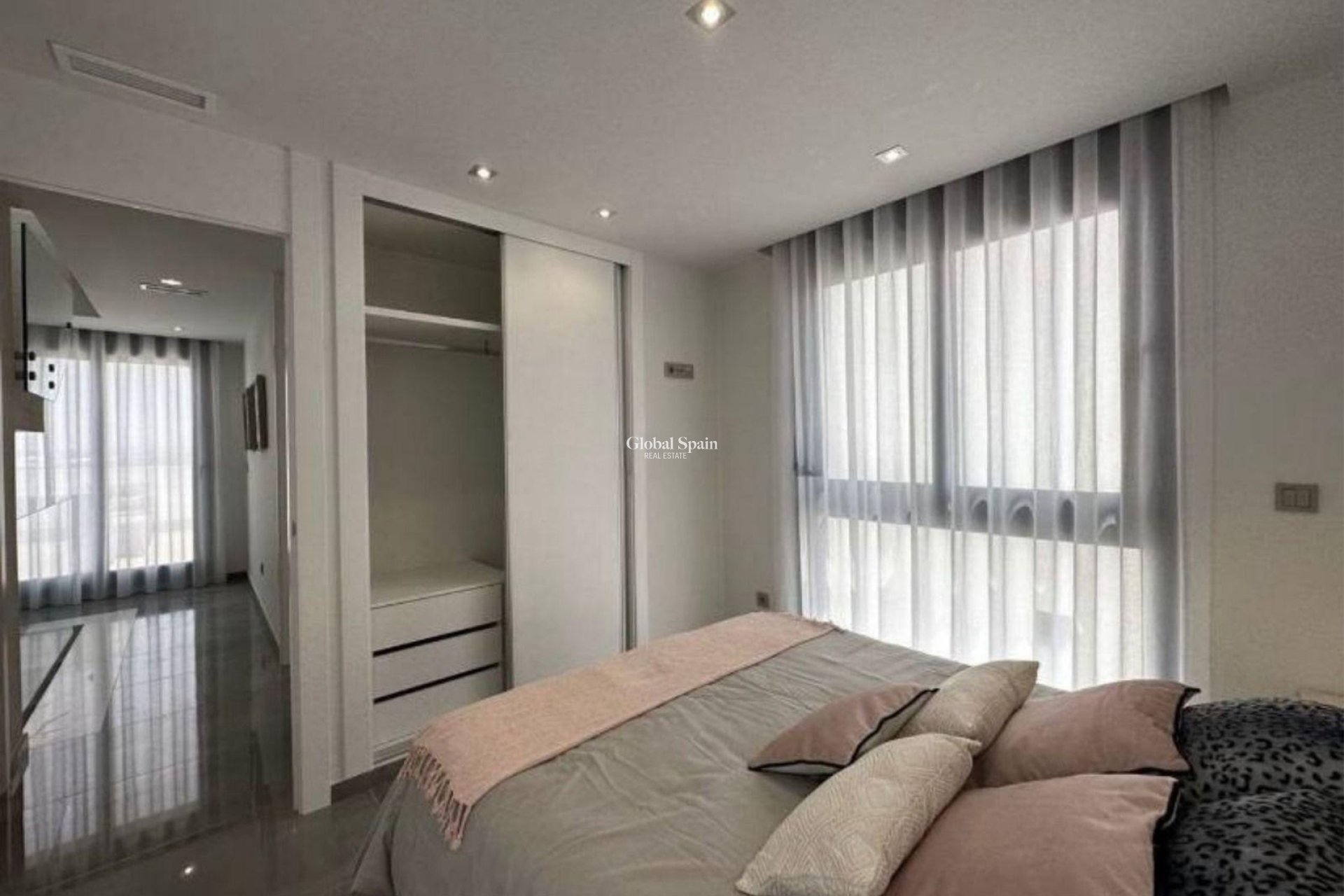 Wiederverkauf - VILLA -
TORREVIEJA - LOS BALCONES - LOS ALTOS