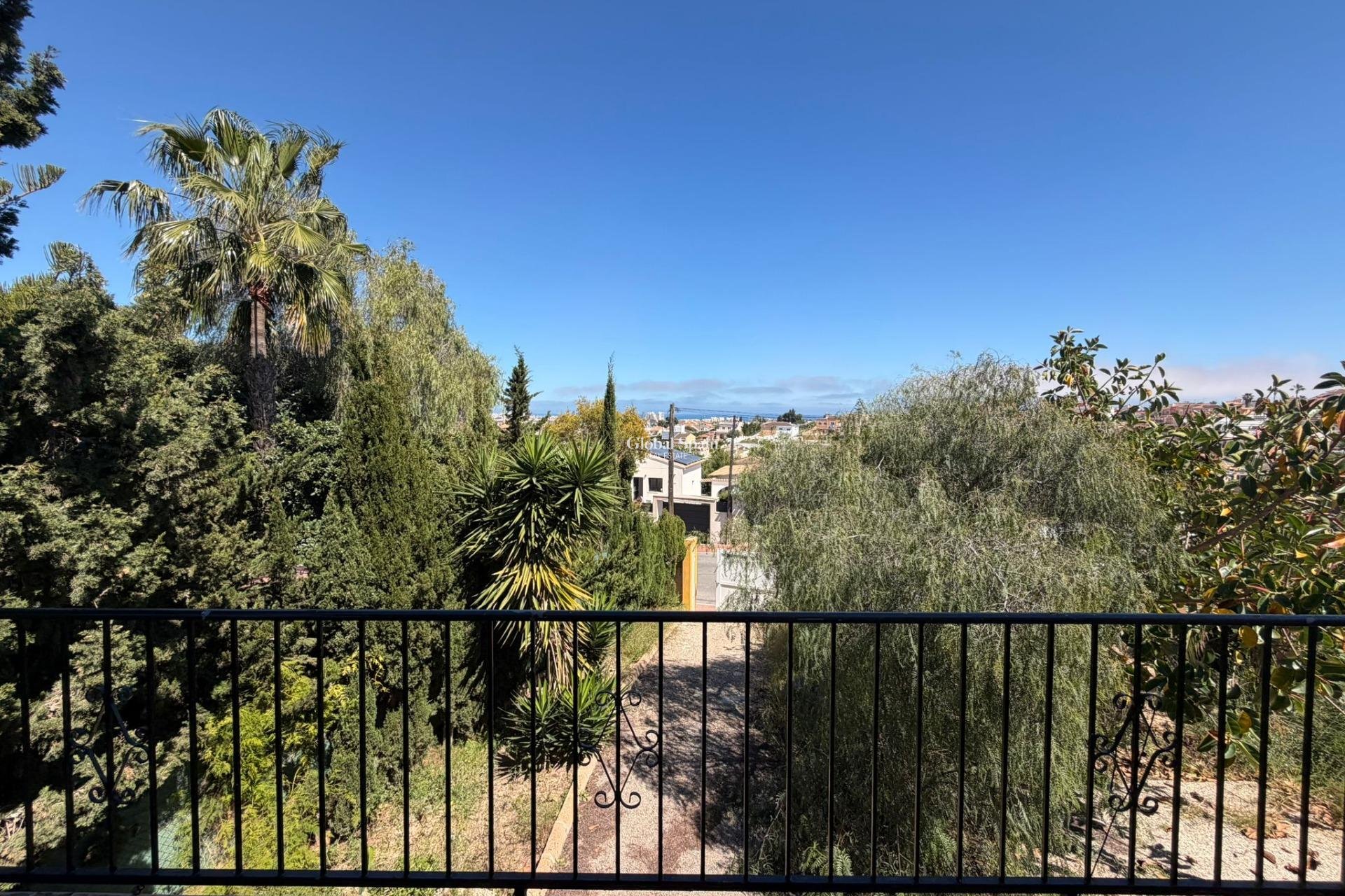 Wiederverkauf - VILLA -
TORREVIEJA - LOS BALCONES - LOS ALTOS