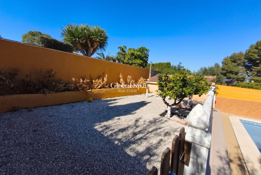 Wiederverkauf - VILLA -
TORREVIEJA - LOS BALCONES - LOS ALTOS