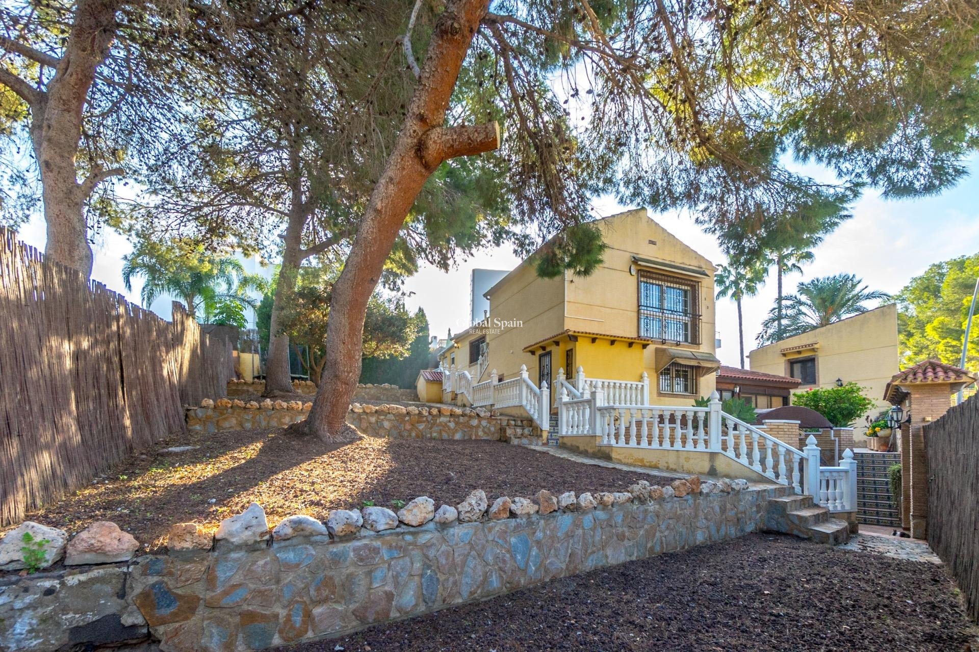 Wiederverkauf - VILLA -
TORREVIEJA - LOS BALCONES - LOS ALTOS