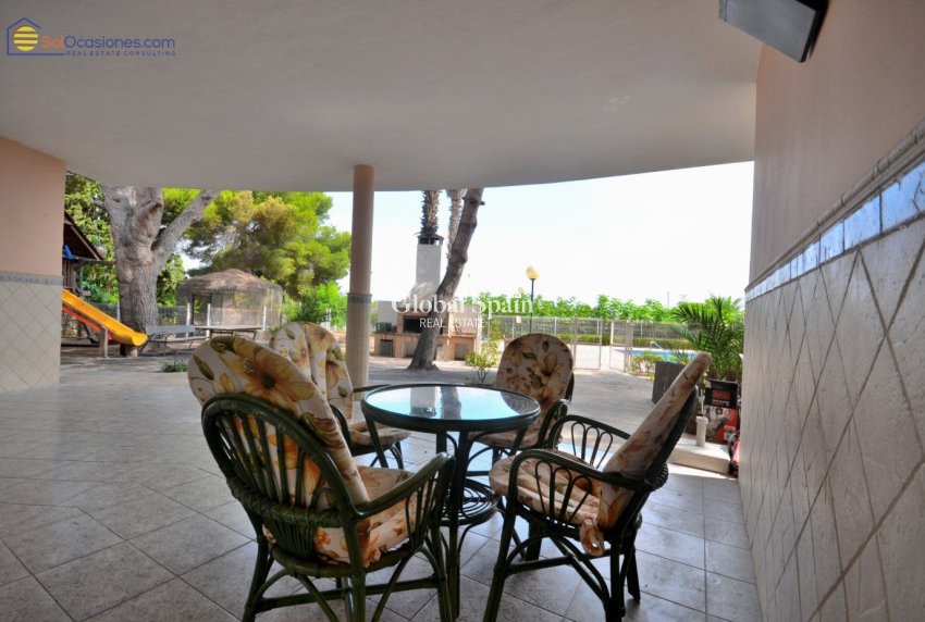 Wiederverkauf - VILLA -
TORREVIEJA - LOS BALCONES - LOS ALTOS