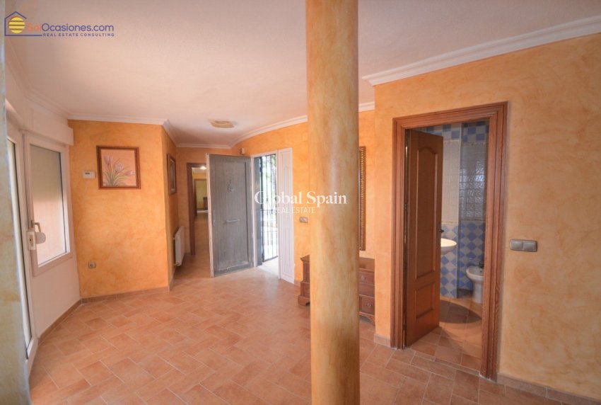 Wiederverkauf - VILLA -
TORREVIEJA - LOS BALCONES - LOS ALTOS