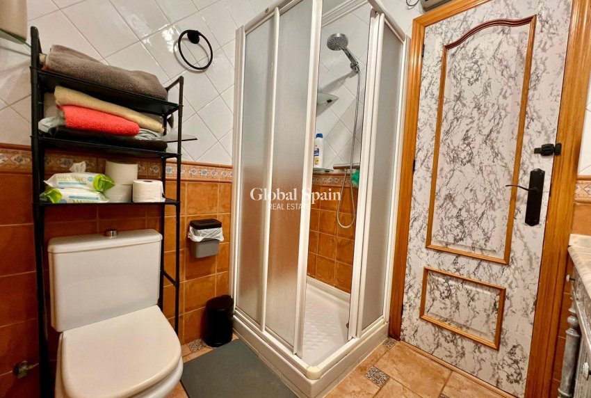 Wiederverkauf - VILLA -
TORREVIEJA - LOS BALCONES - LOS ALTOS