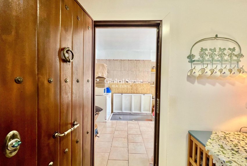 Wiederverkauf - VILLA -
TORREVIEJA - LOS BALCONES - LOS ALTOS