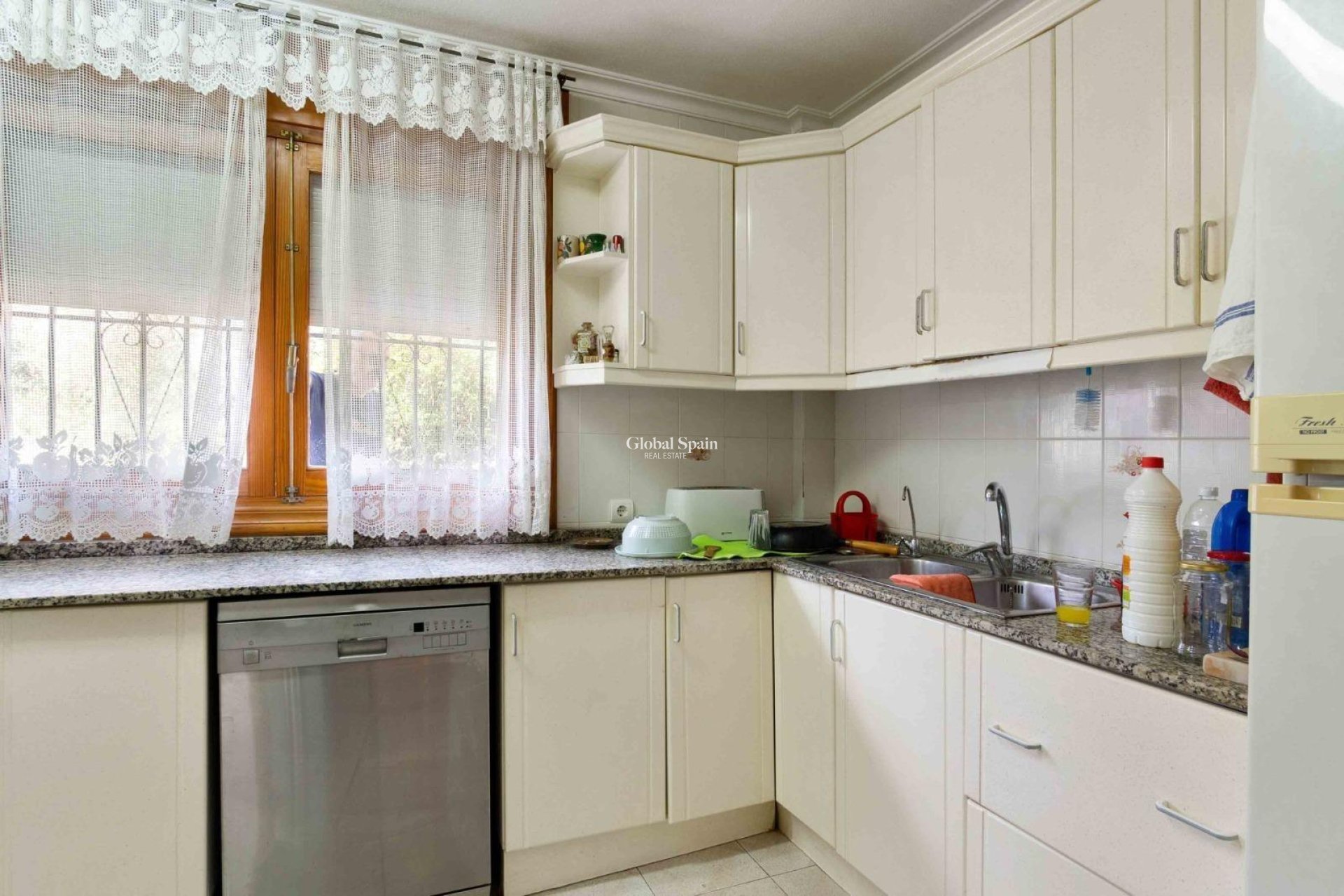 Wiederverkauf - VILLA -
TORREVIEJA - LOS BALCONES - LOS ALTOS