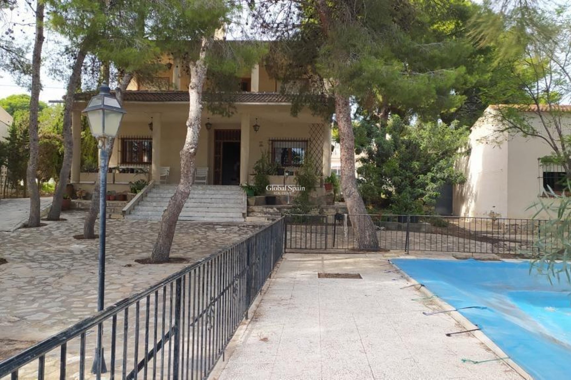 Wiederverkauf - VILLA -
TORREVIEJA - LOS BALCONES - LOS ALTOS