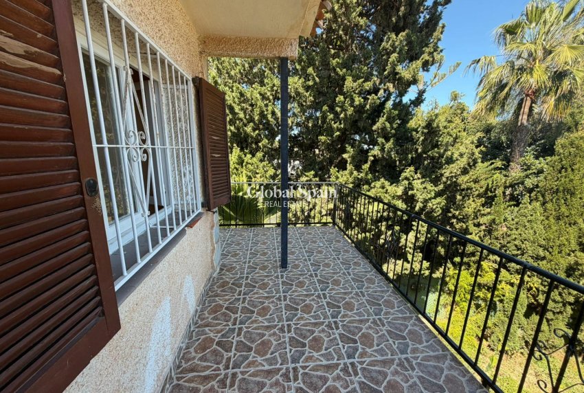 Wiederverkauf - VILLA -
TORREVIEJA - LOS BALCONES - LOS ALTOS