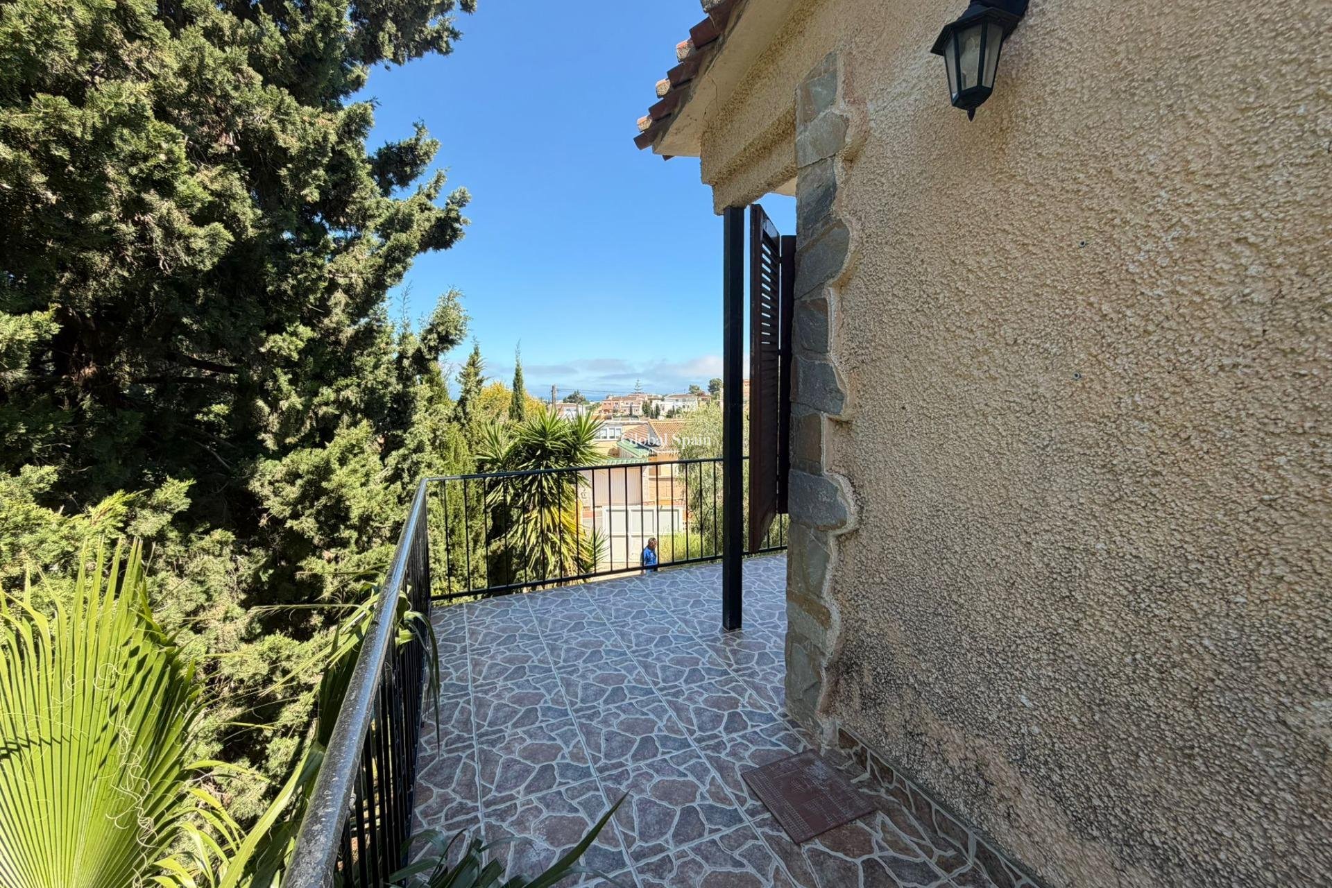Wiederverkauf - VILLA -
TORREVIEJA - LOS BALCONES - LOS ALTOS