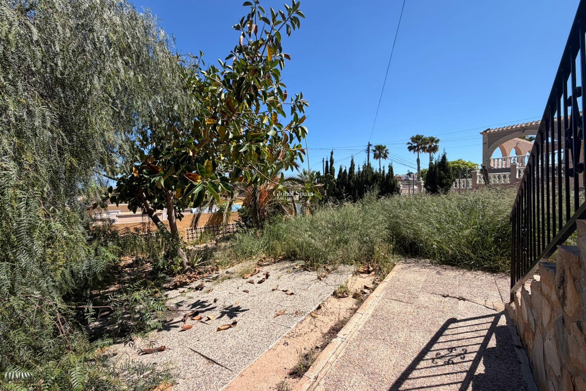 Wiederverkauf - VILLA -
TORREVIEJA - LOS BALCONES - LOS ALTOS