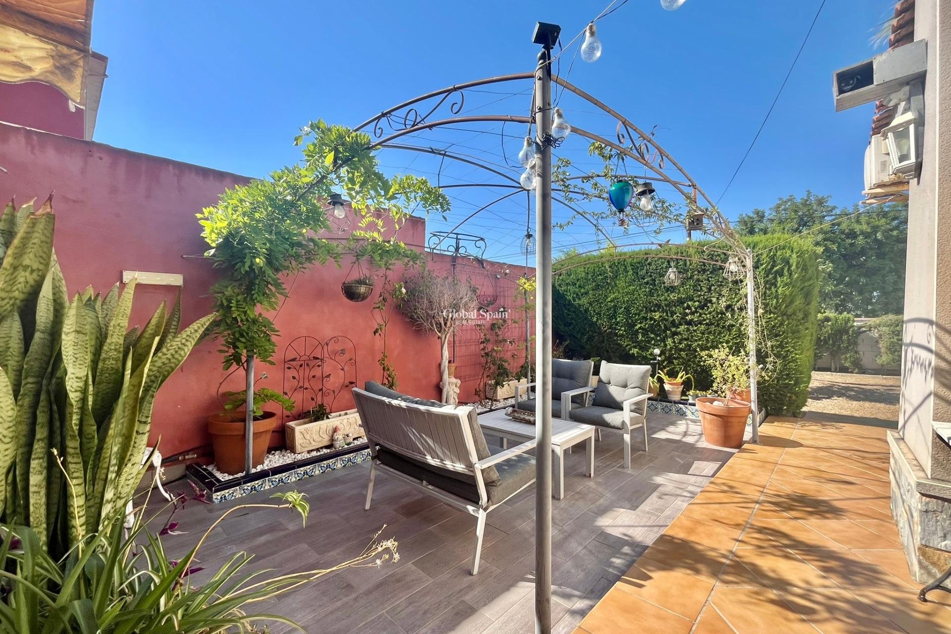 Wiederverkauf - VILLA -
TORREVIEJA - LOS BALCONES - LOS ALTOS