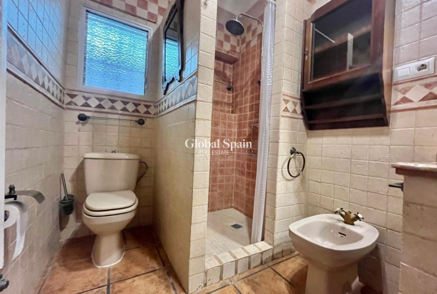 Wiederverkauf - VILLA -
TORREVIEJA - LOS BALCONES - LOS ALTOS