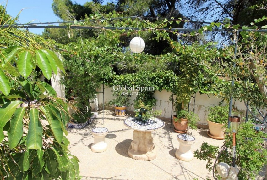 Wiederverkauf - VILLA -
TORREVIEJA - LOS BALCONES - LOS ALTOS