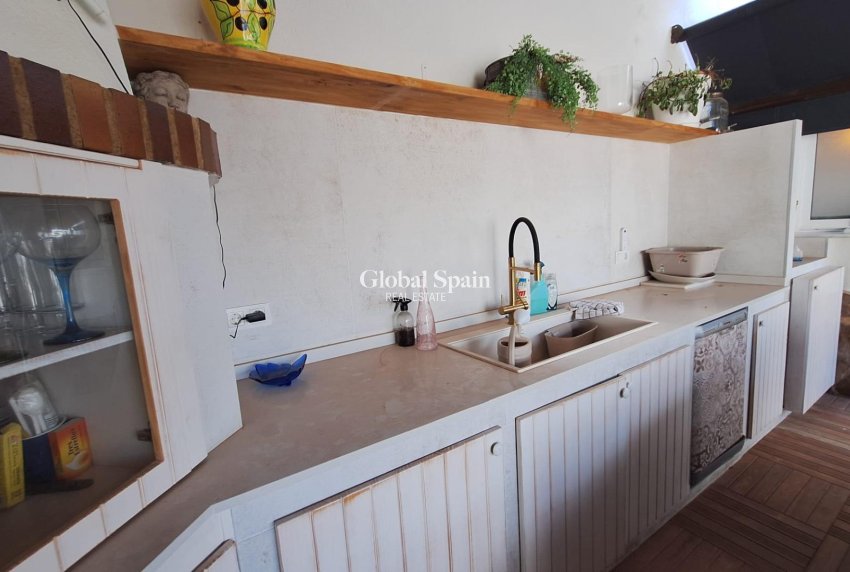 Wiederverkauf - VILLA -
TORREVIEJA - LOS BALCONES - LOS ALTOS