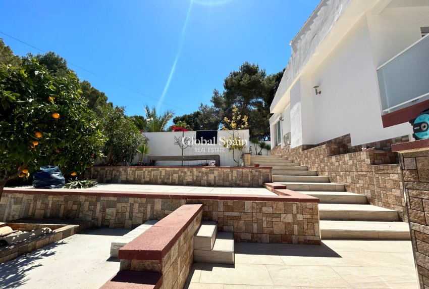 Wiederverkauf - VILLA -
TORREVIEJA - LOS BALCONES - LOS ALTOS