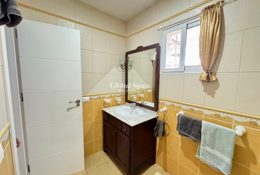 Wiederverkauf - Villa -
TORREVIEJA - LOS BALCONES - LOS ALTOS