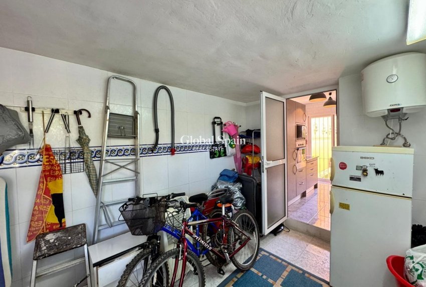 Wiederverkauf - Villa -
TORREVIEJA - LOS BALCONES - LOS ALTOS