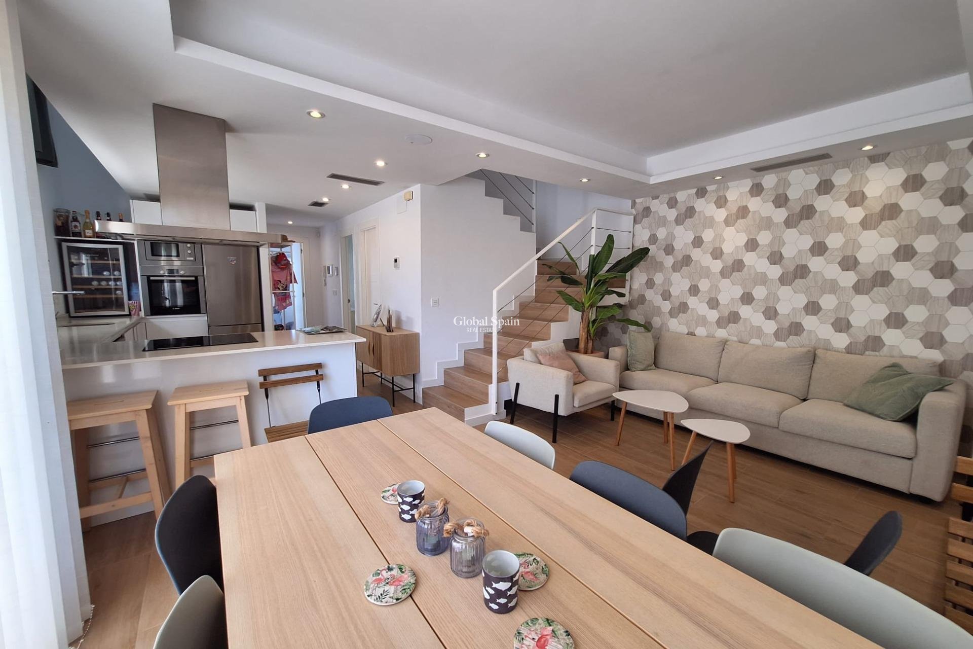 Wiederverkauf - VILLA -
TORREVIEJA - Los Frutales