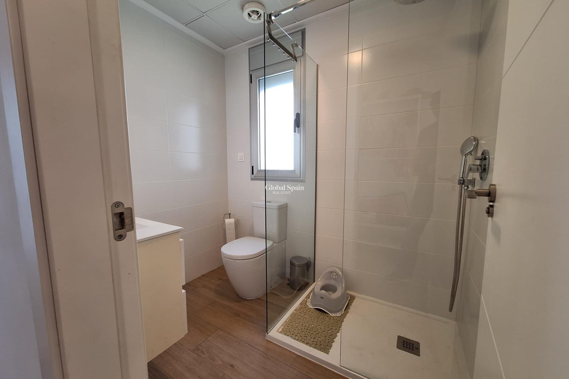 Wiederverkauf - VILLA -
TORREVIEJA - Los Frutales