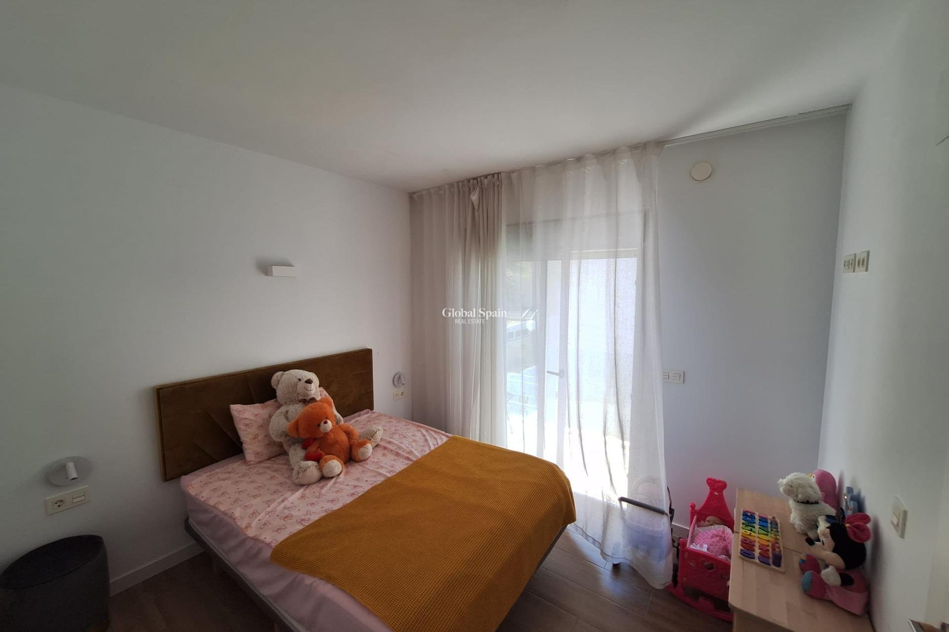 Wiederverkauf - VILLA -
TORREVIEJA - Los Frutales