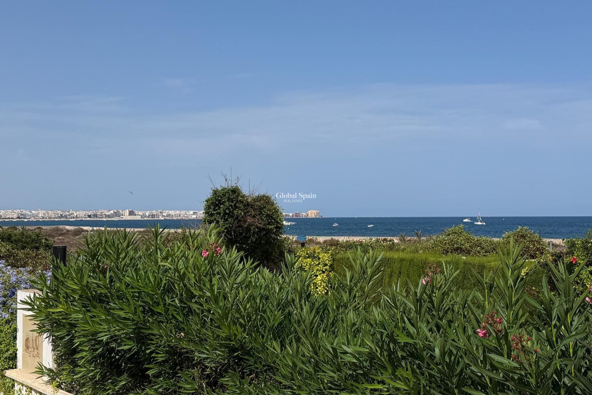 Wiederverkauf - VILLA -
TORREVIEJA - Punta Prima