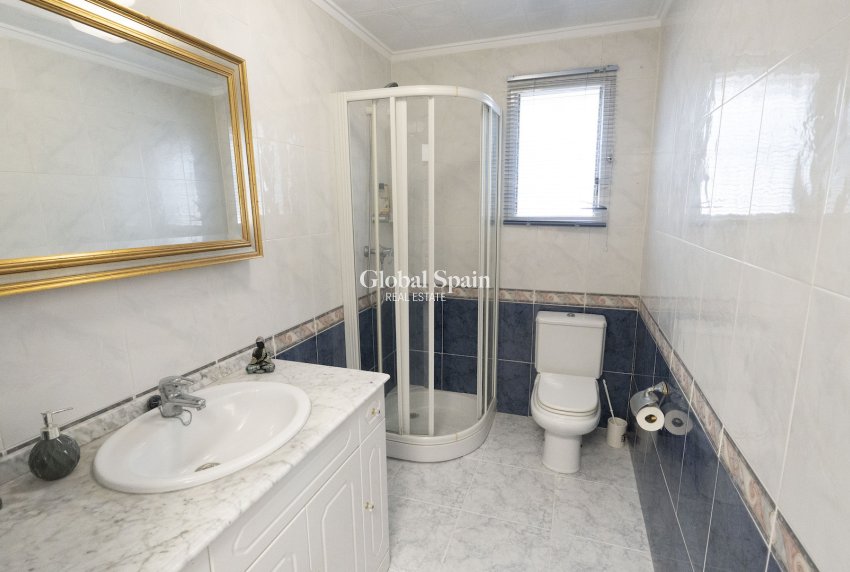 Wiederverkauf - Villa -
TORREVIEJA - San Luis