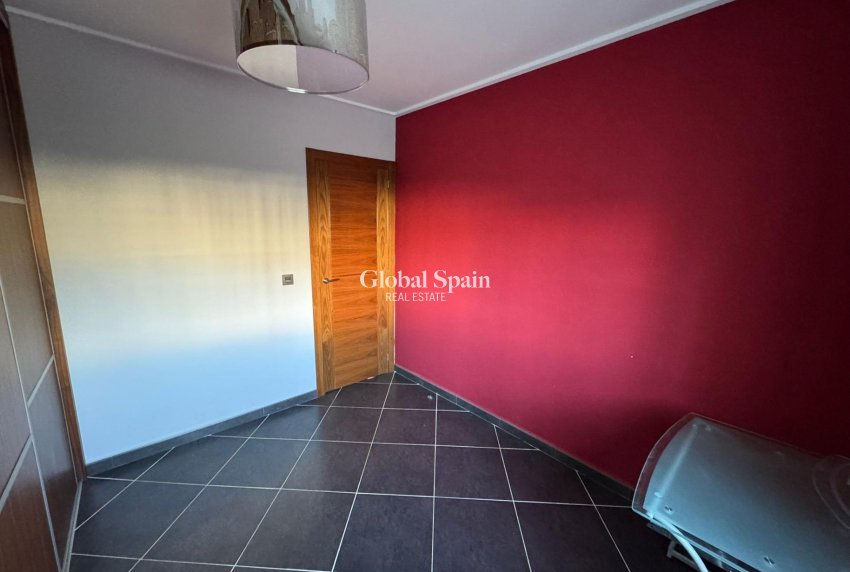 Wiederverkauf - Villa -
TORREVIEJA - San luis