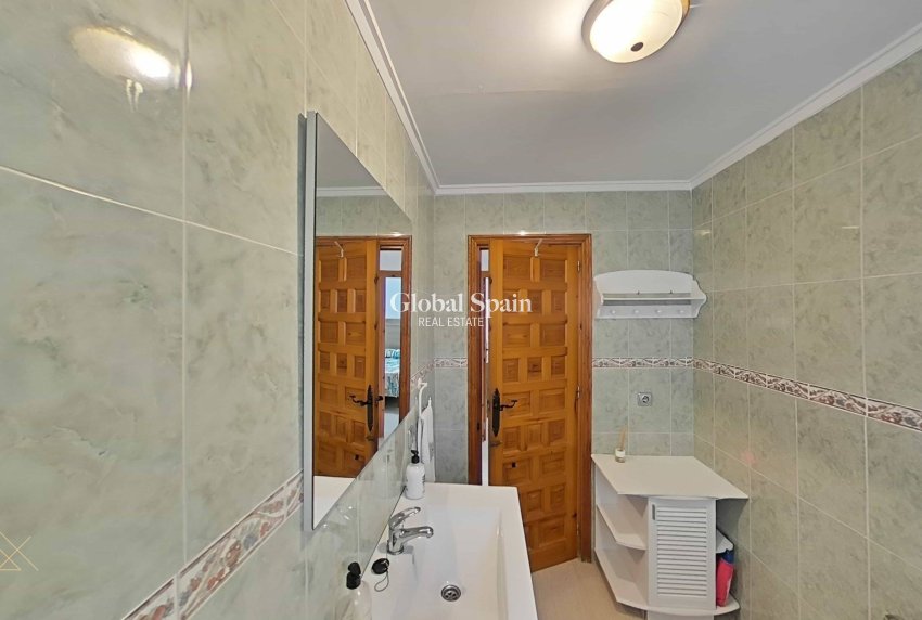 Wiederverkauf - VILLA -
TORREVIEJA - San Luis