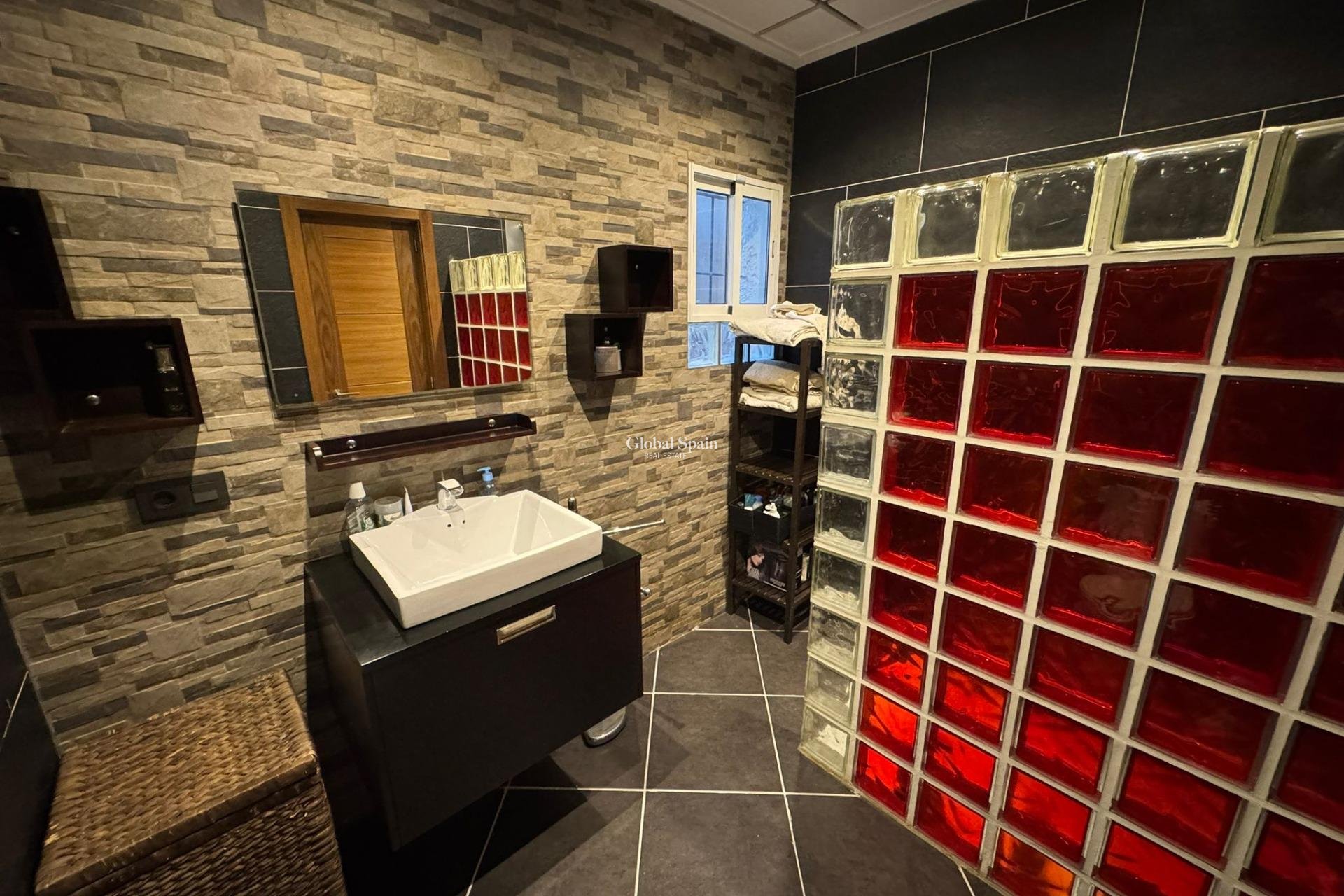 Wiederverkauf - VILLA -
TORREVIEJA - San luis