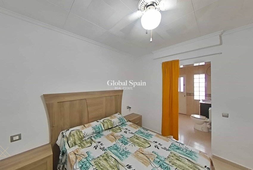 Wiederverkauf - VILLA -
TORREVIEJA - San Luis