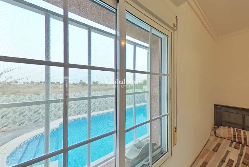 Wiederverkauf - VILLA -
TORREVIEJA - San Luis