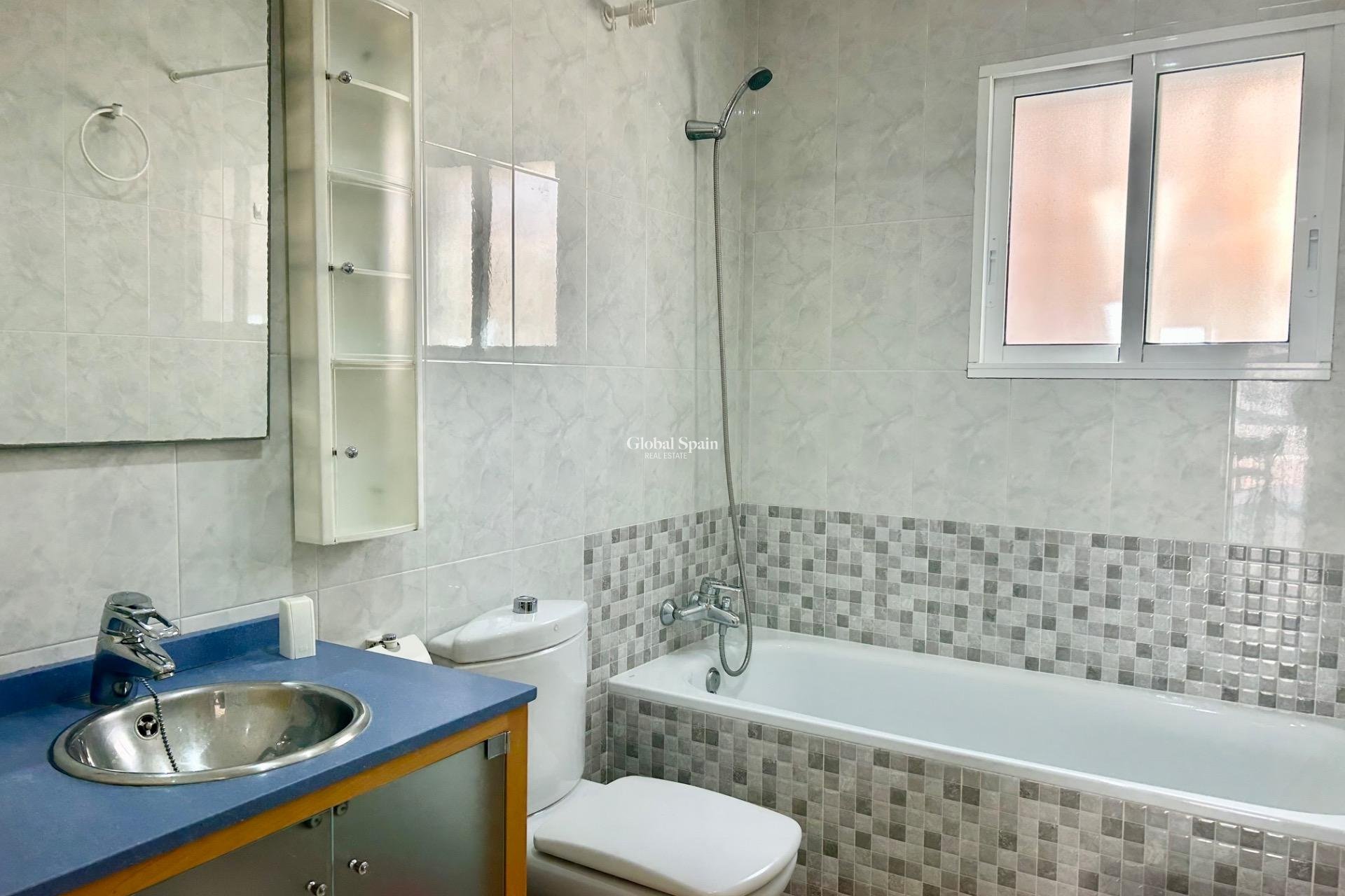 Wiederverkauf - VILLA -
TORREVIEJA - San Luis