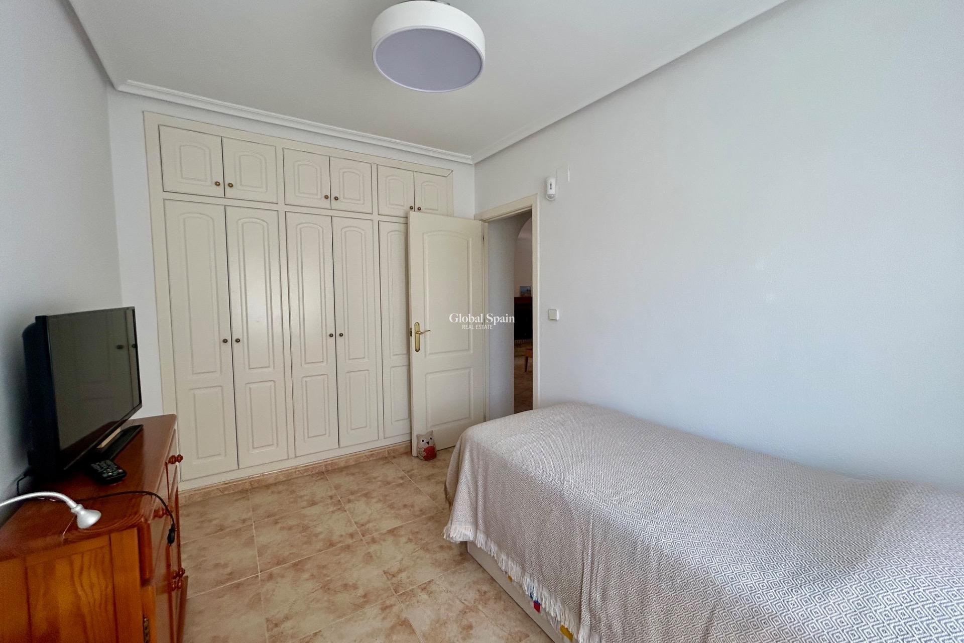 Wiederverkauf - VILLA -
TORREVIEJA - San Luis