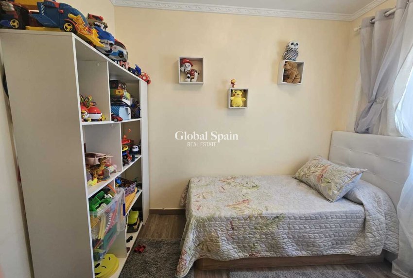 Wiederverkauf - VILLA -
TORREVIEJA - Torre del Moro