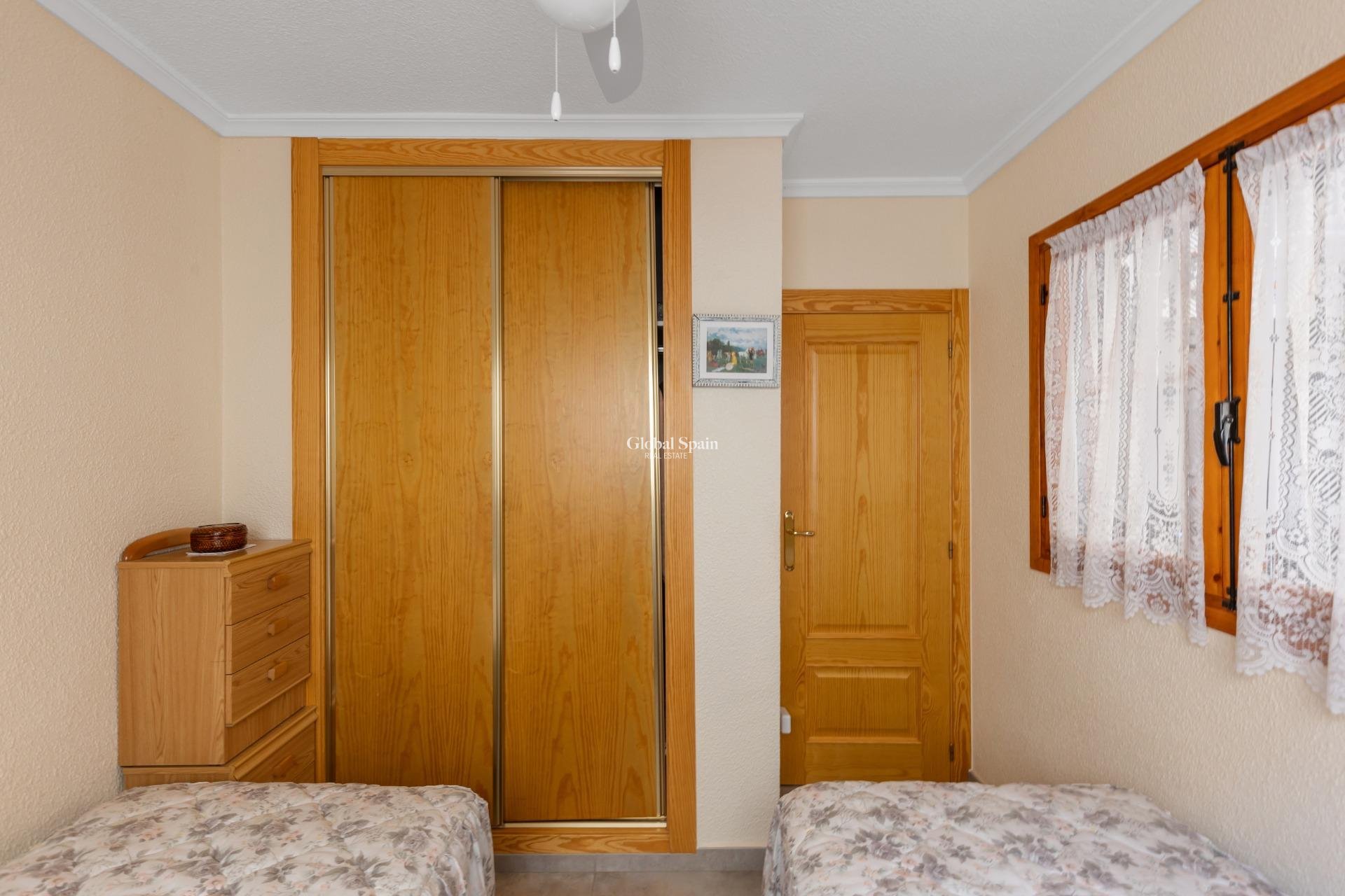 Wiederverkauf - Villa -
TORREVIEJA - Torreblanca