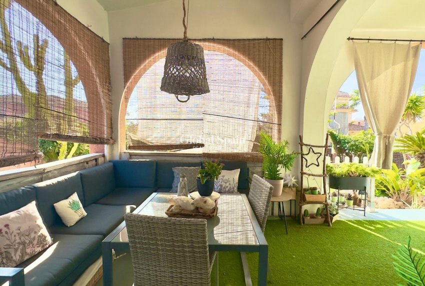 Wiederverkauf - VILLA -
TORREVIEJA - Torreblanca