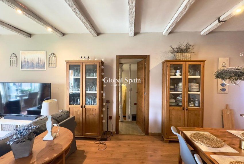 Wiederverkauf - VILLA -
TORREVIEJA - Torreblanca