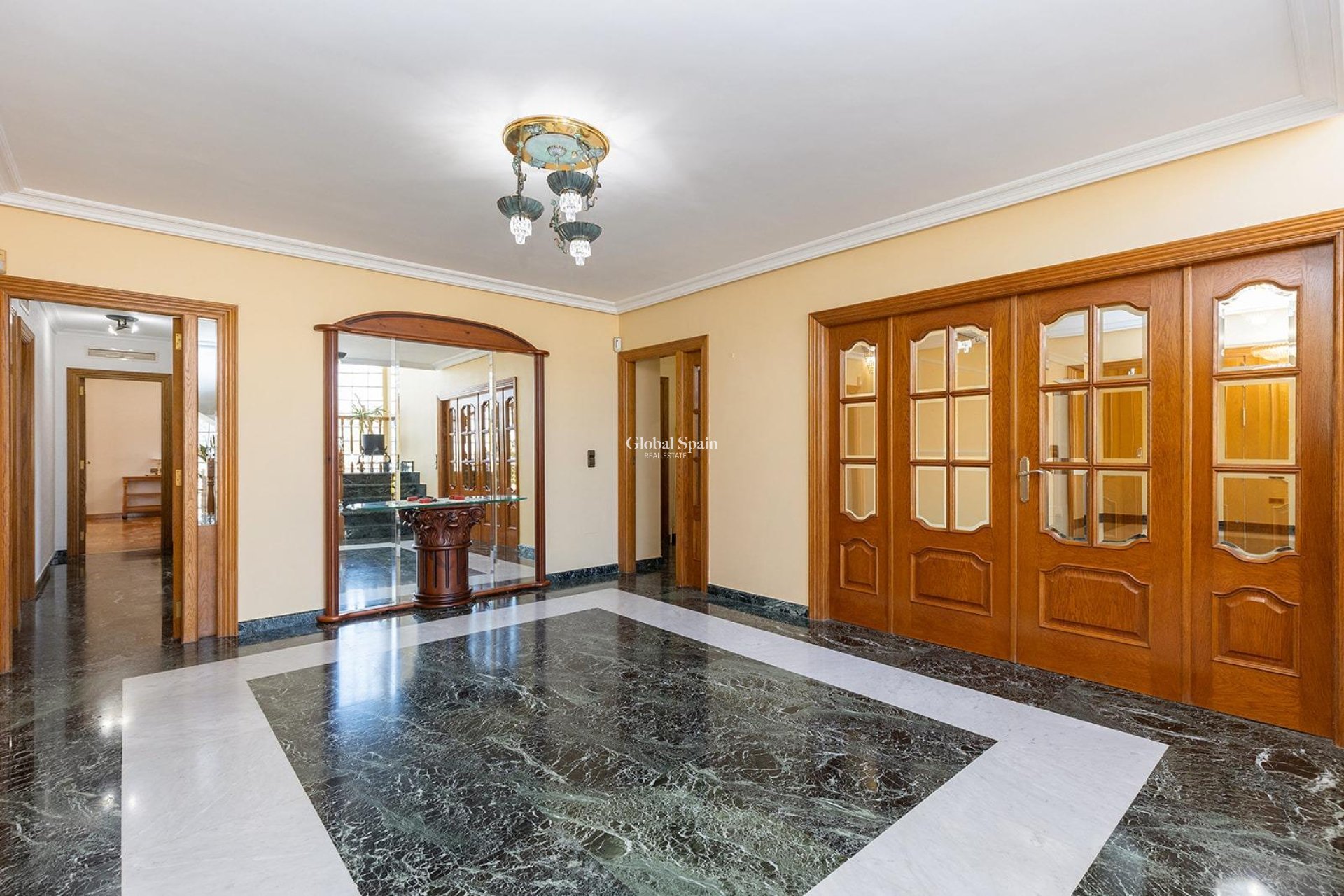 Wiederverkauf - Villa -
TORREVIEJA - Torreta florida