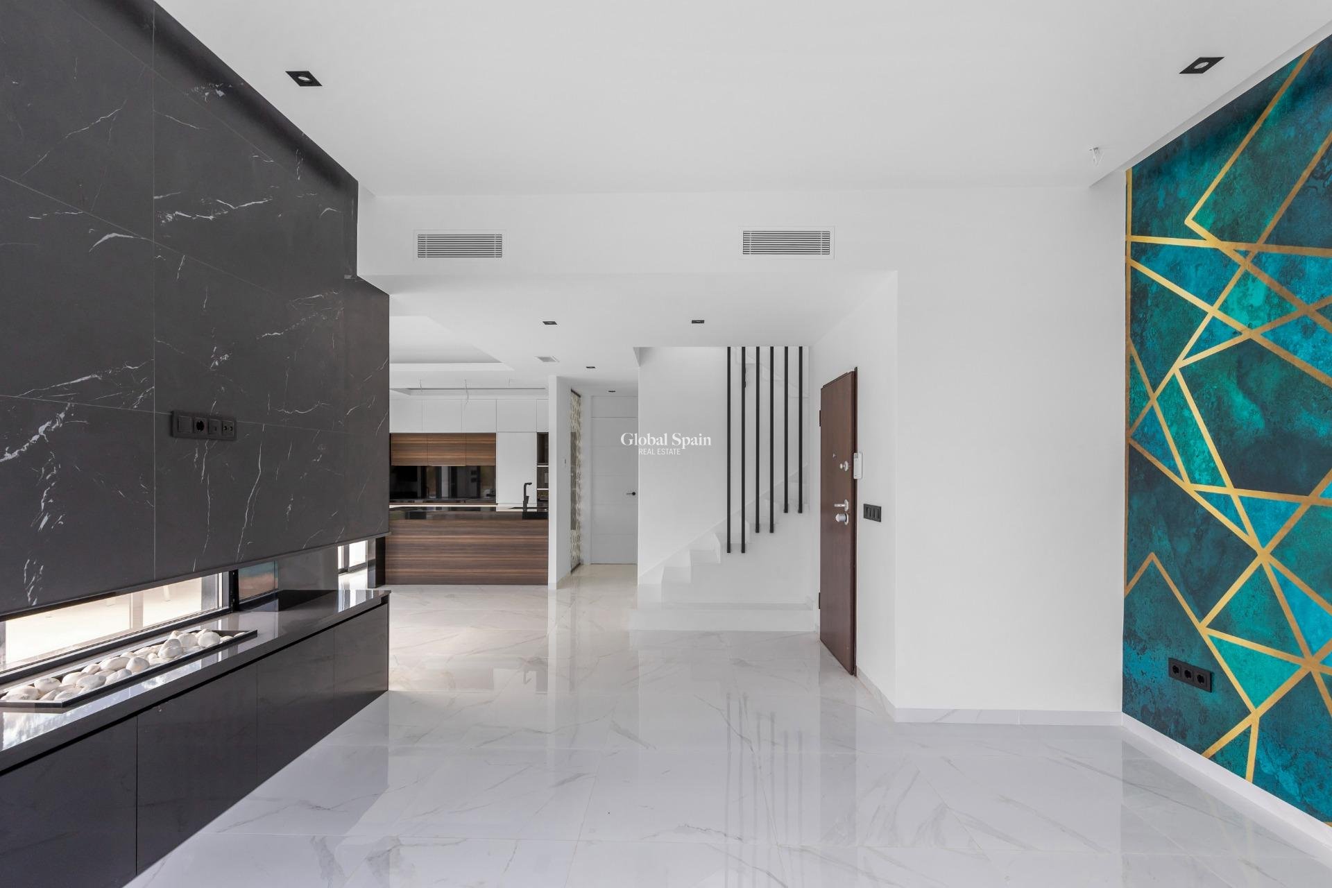 Wiederverkauf - VILLA -
TORREVIEJA - Torreta Florida