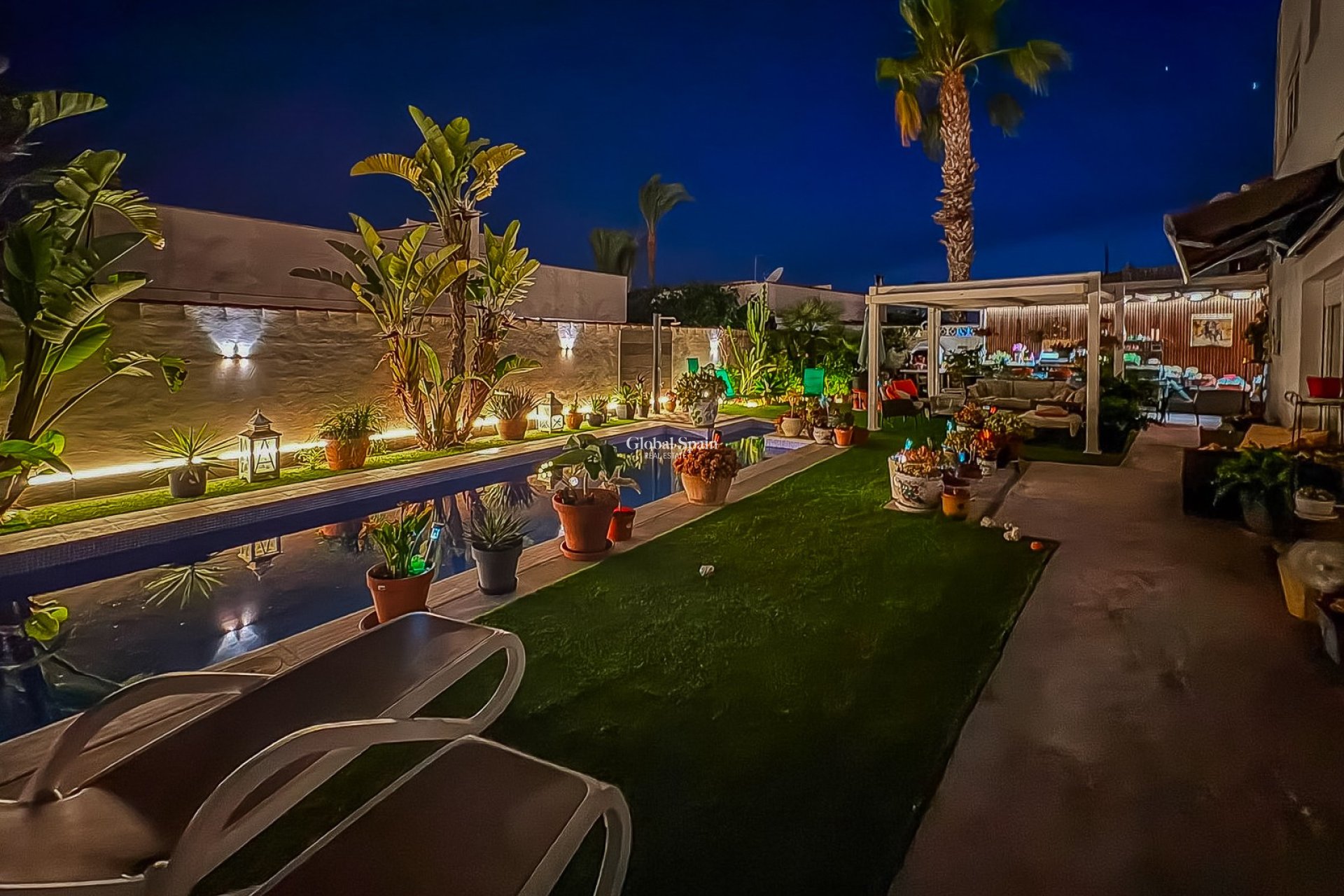 Wiederverkauf - VILLA -
TORREVIEJA - Torreta - Florida